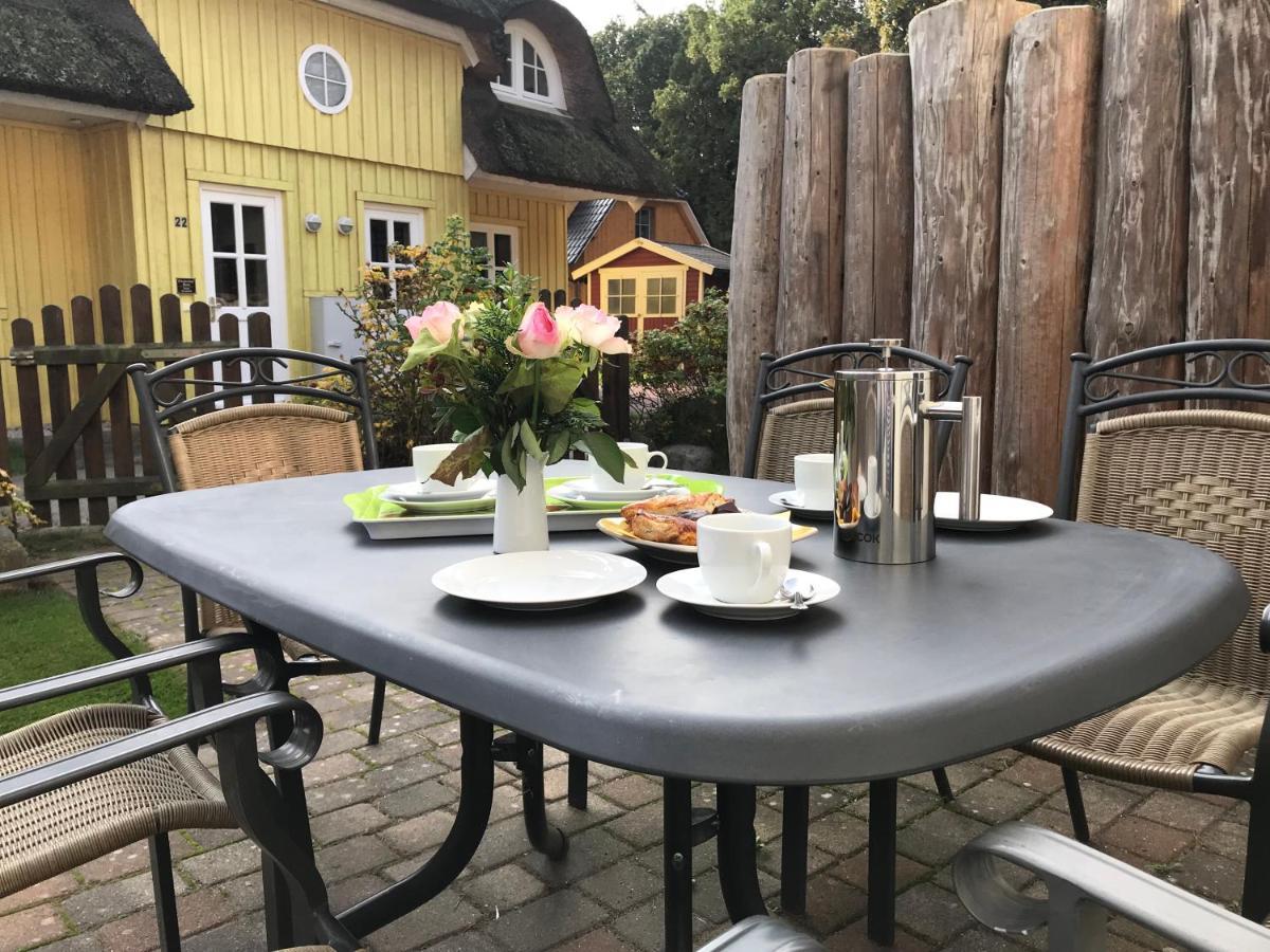 Ferienhaus Zander mit Sauna Born Exterior foto